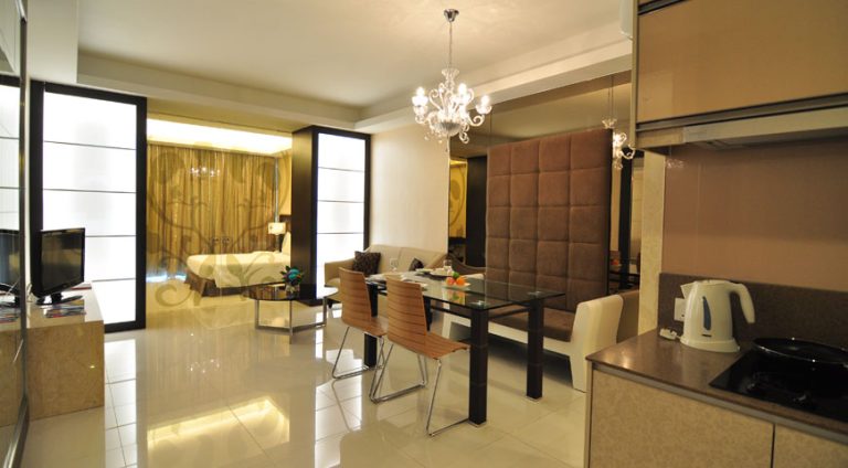 one-bedroom-deluxe-slider-2